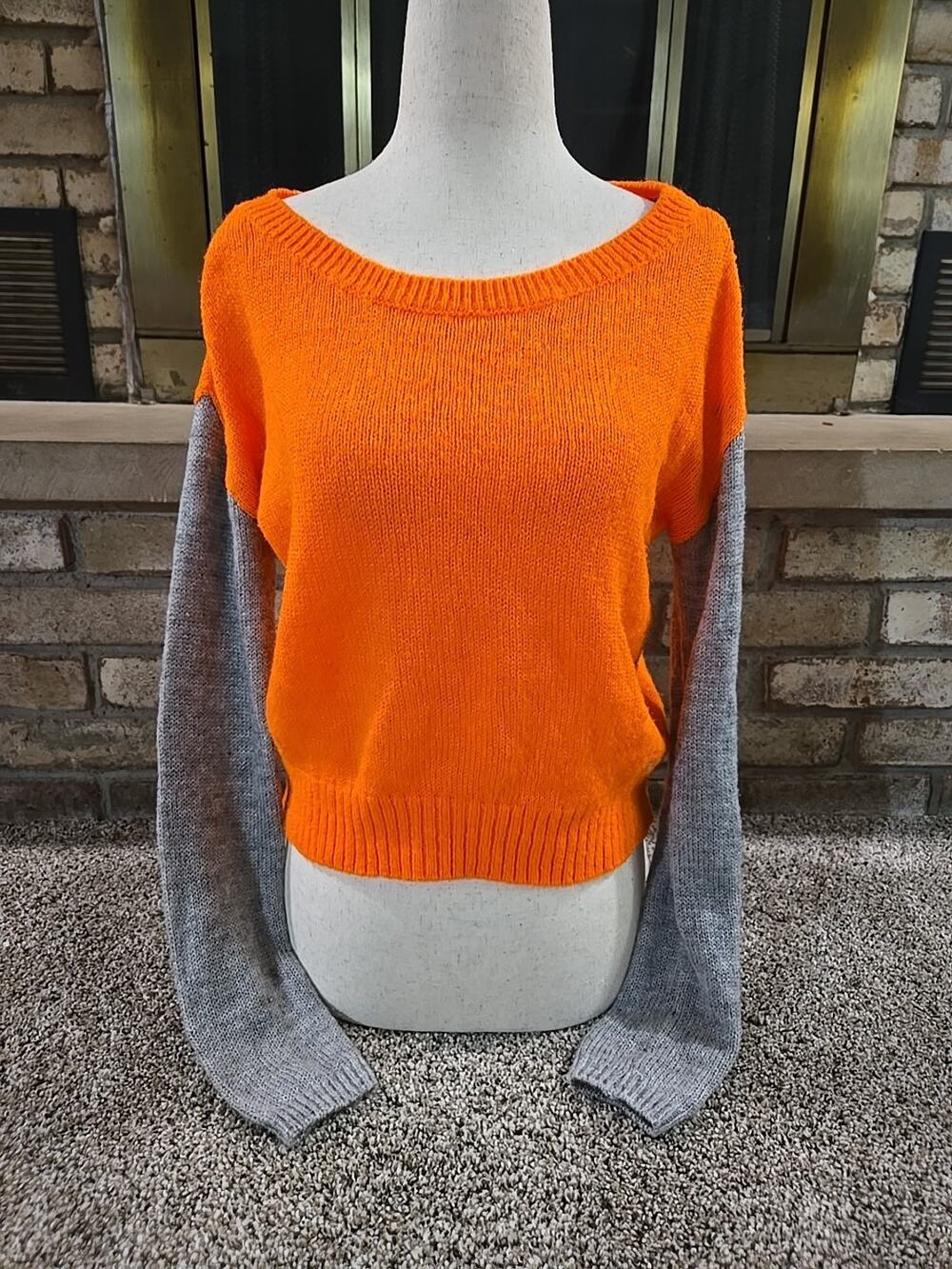 Aeropostale Neon Orange Cropped Sweater Womans Sz Medium Bratzcore Layering